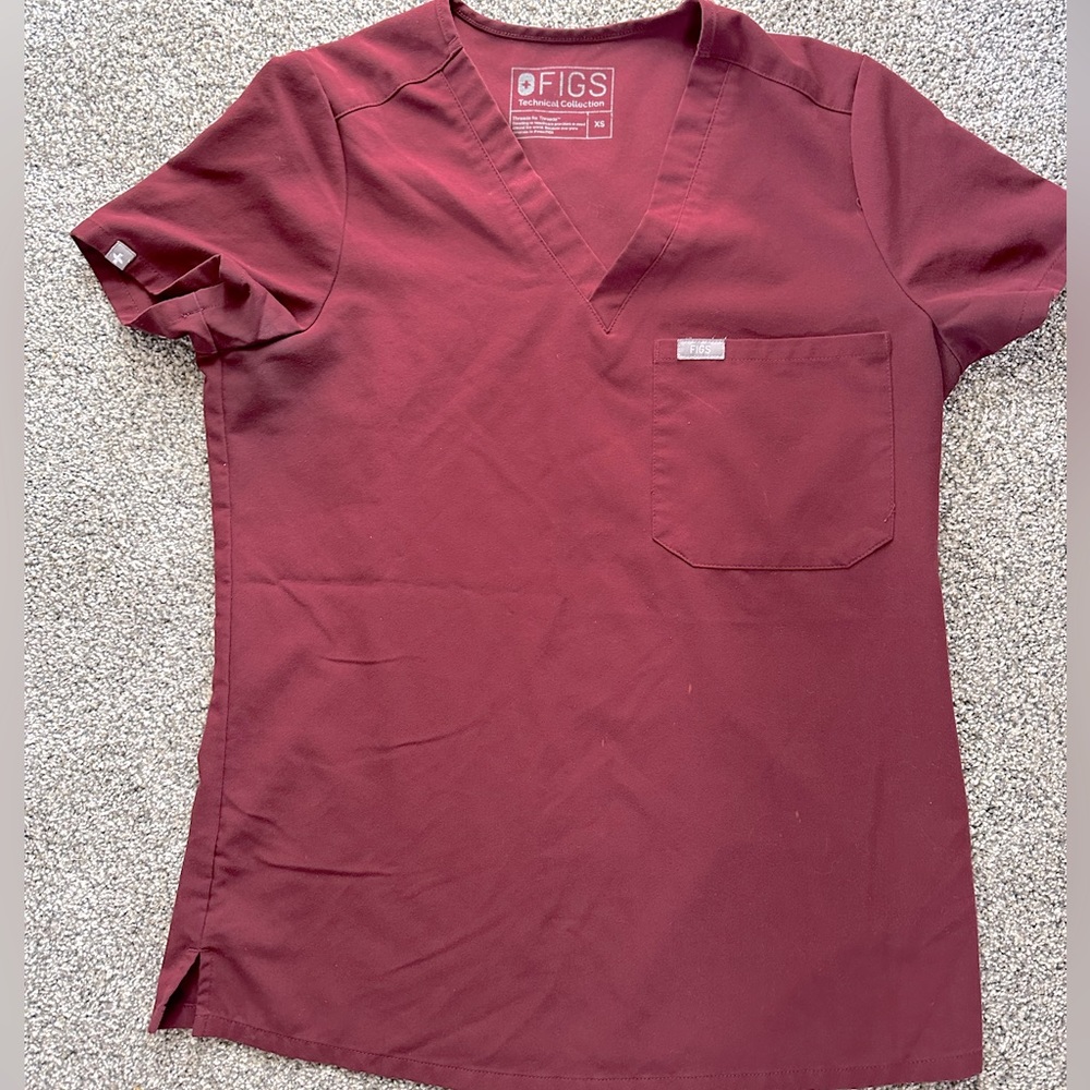 FIGS one pocket scrub top
